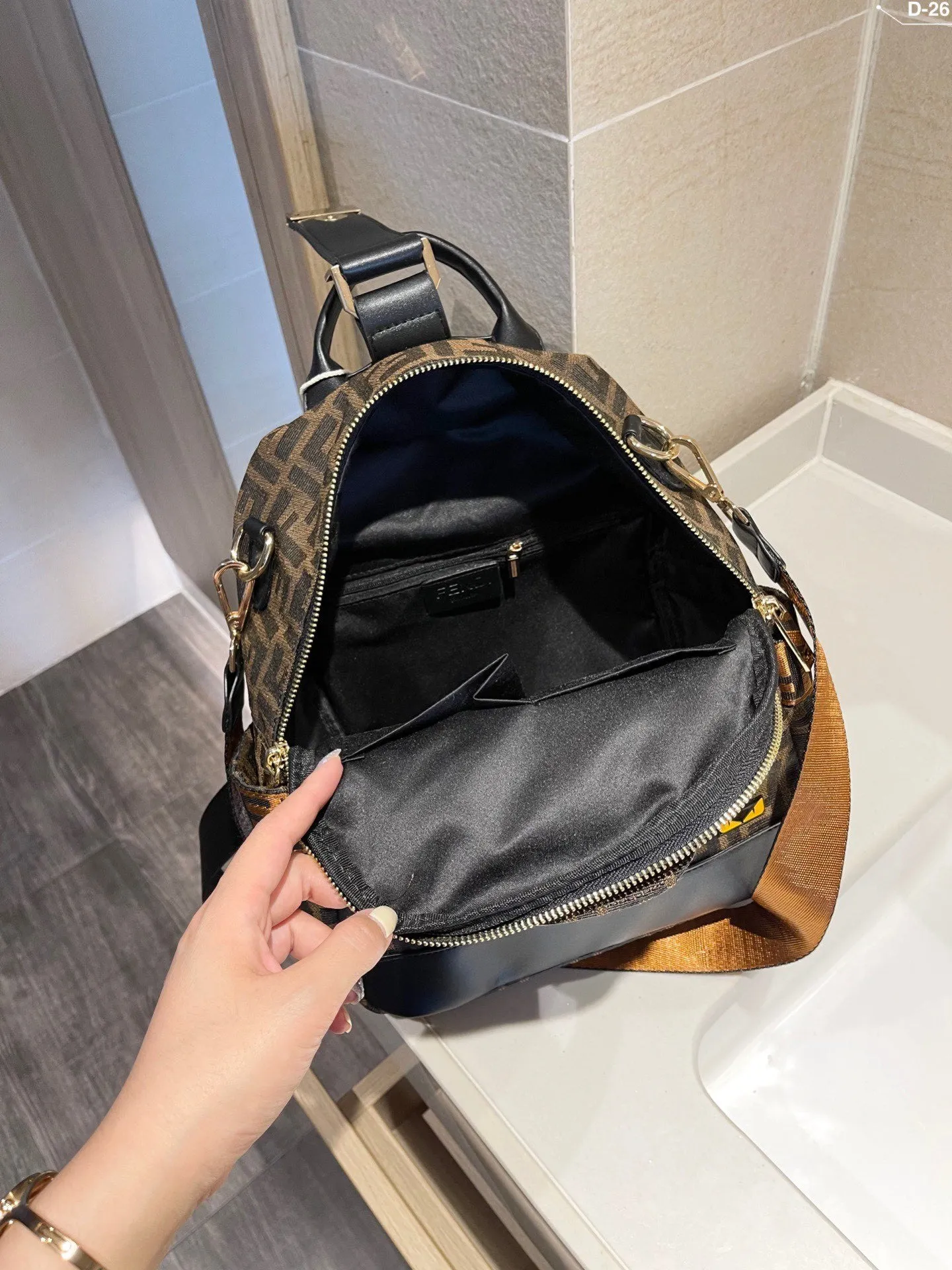 EN   Designer bags by Fendi 225