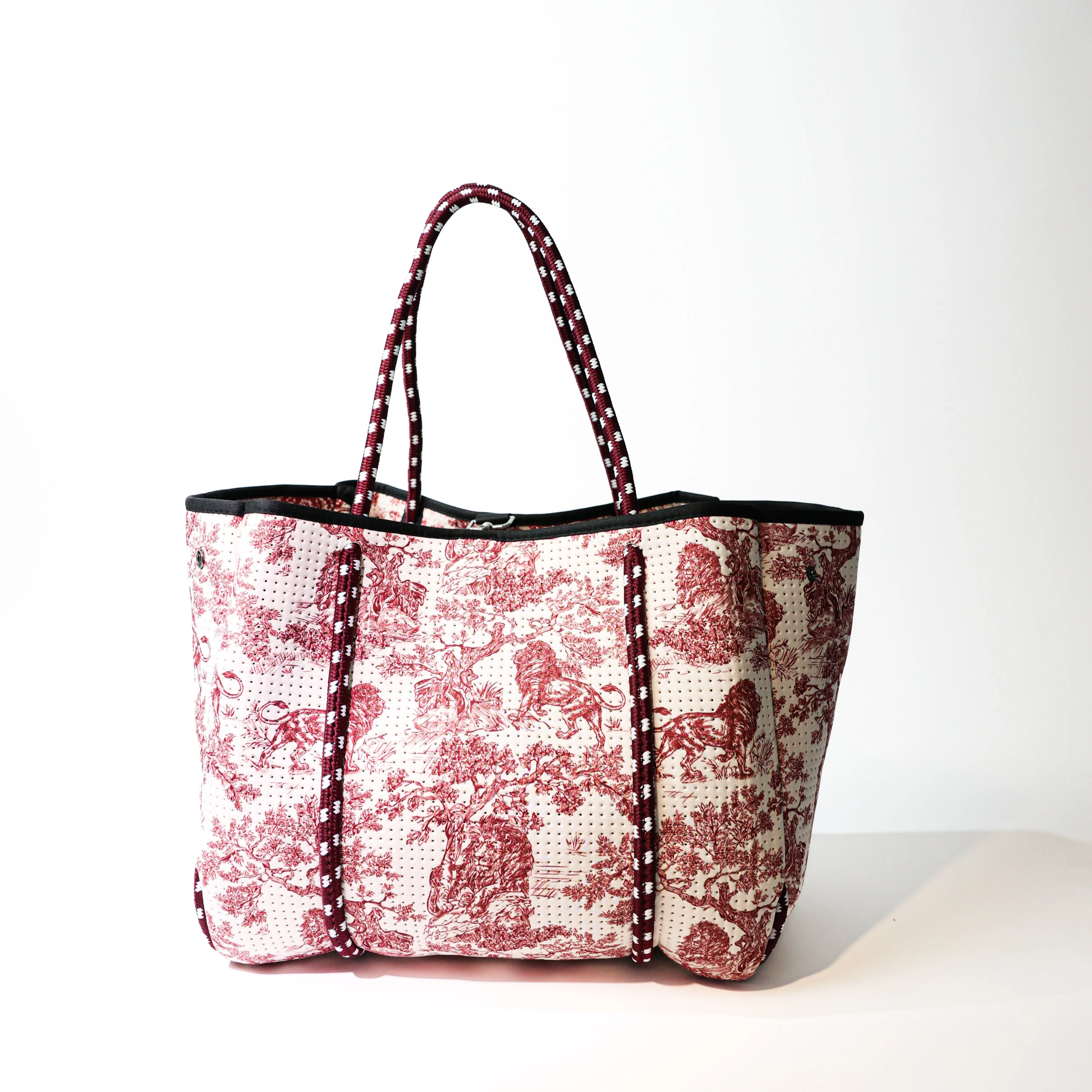 LION TOILE SET - EVERYDAY TOTE AND POUCH