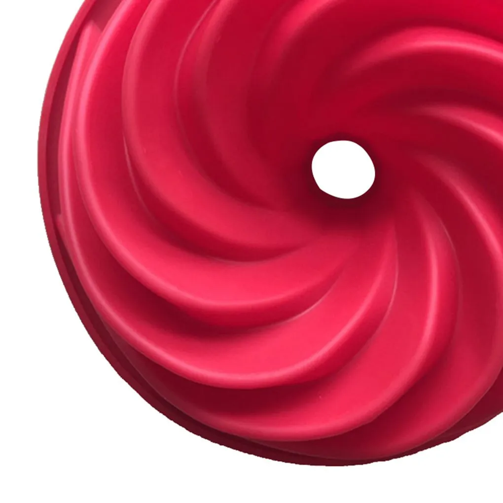 TEEK - Swirl Silicone Cake Mold Bakeware